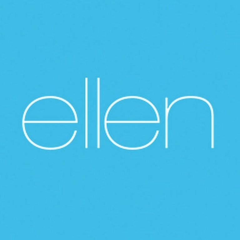 Ellen Degeneres On The Set Of The Ellen Show Wallpaper
