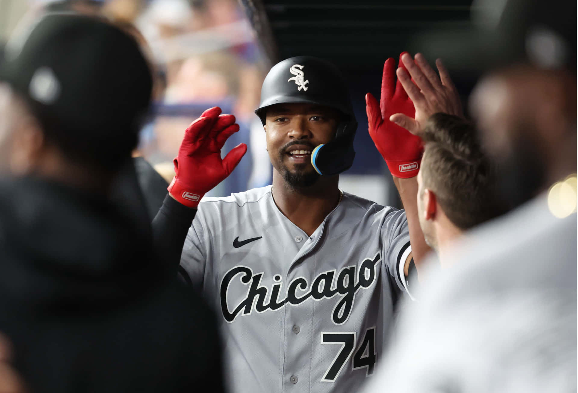 Eloy Jimenez High Five Celebration Wallpaper