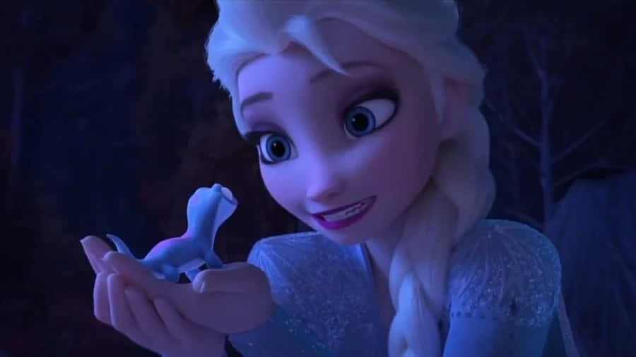Immaginidi Elsa Di Frozen Che Tiene Un Lucertola.