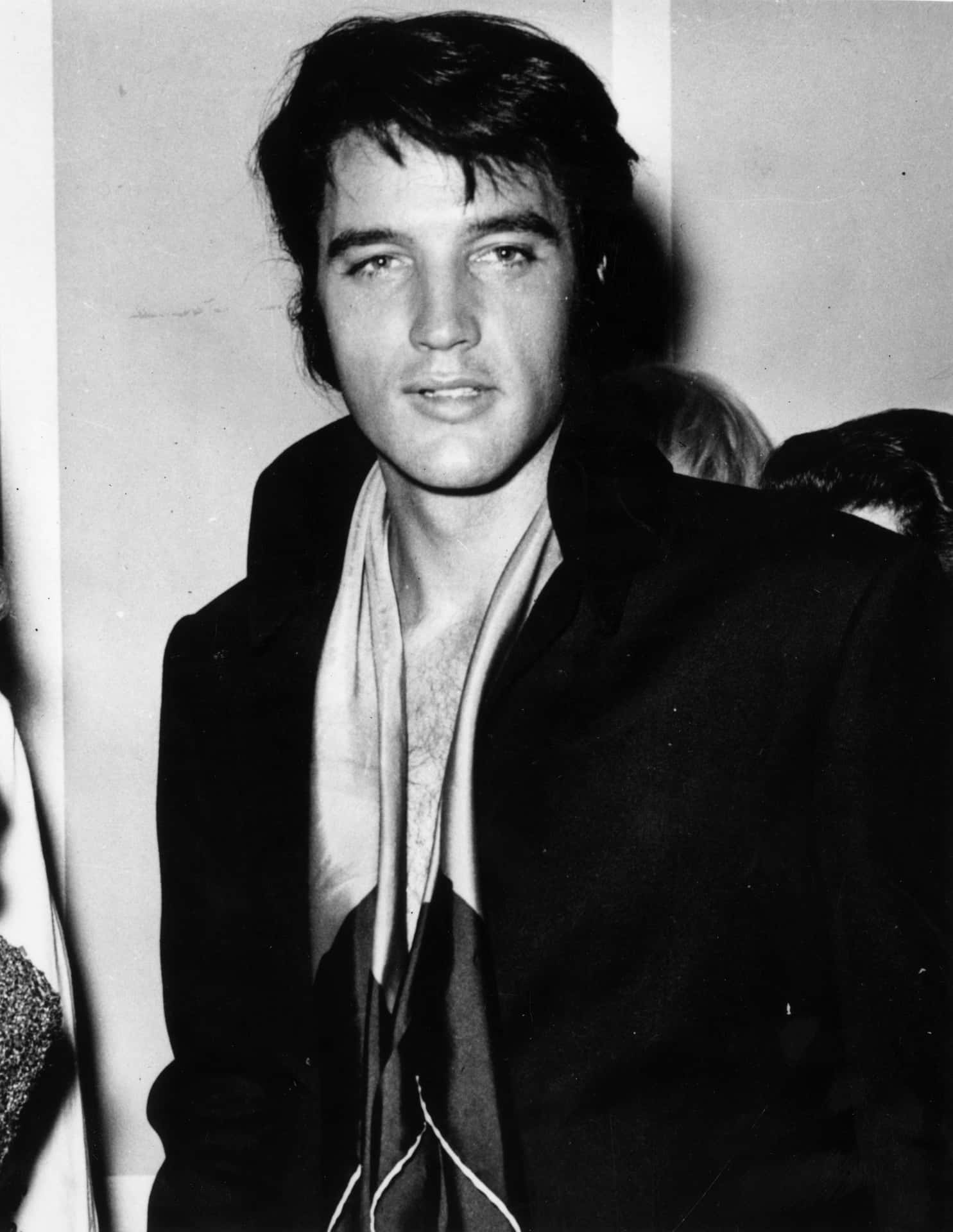 "The King of Rock n' Roll: Elvis Presley in concert"