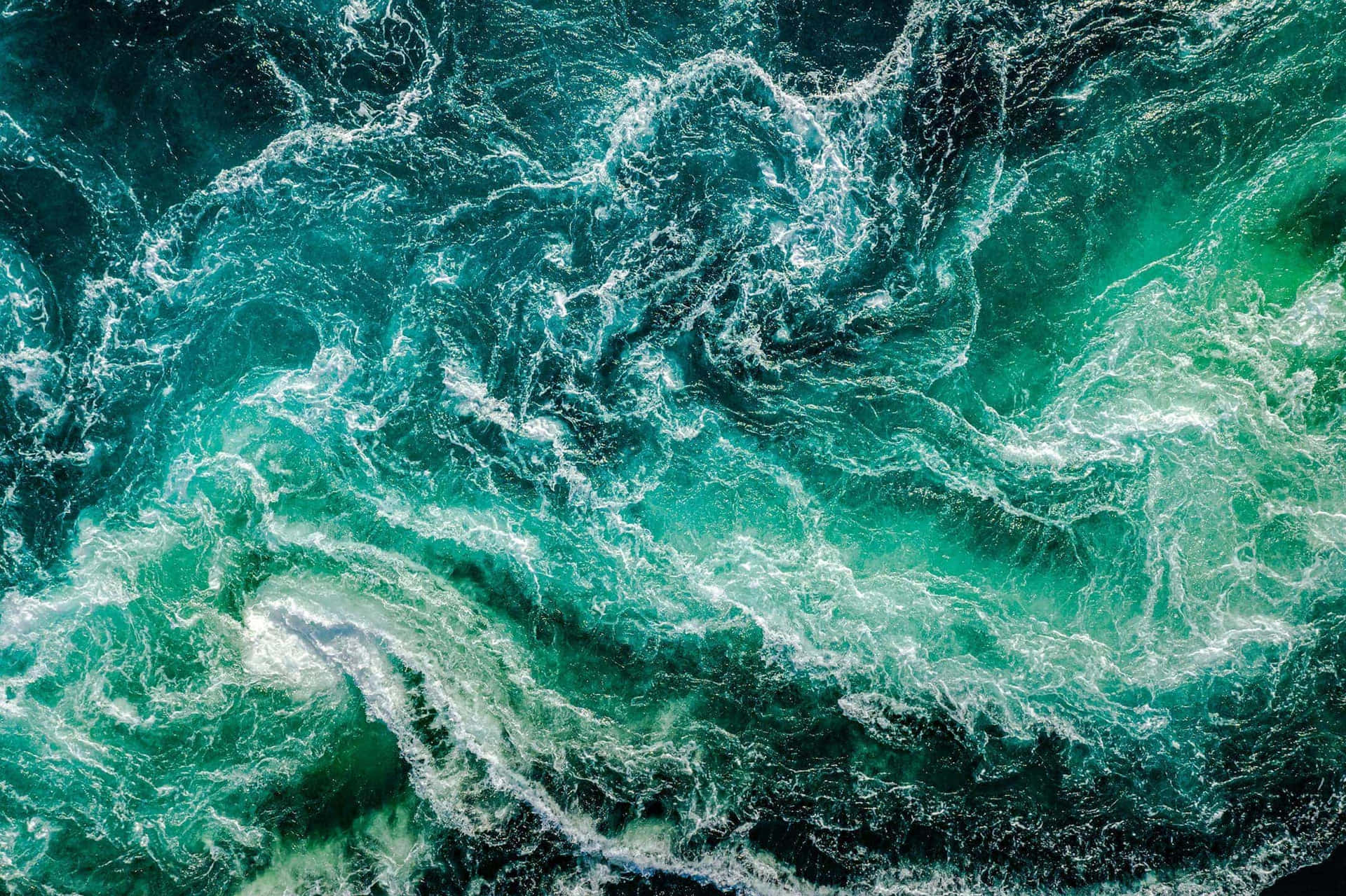 Emerald Green Water Textures Wallpaper