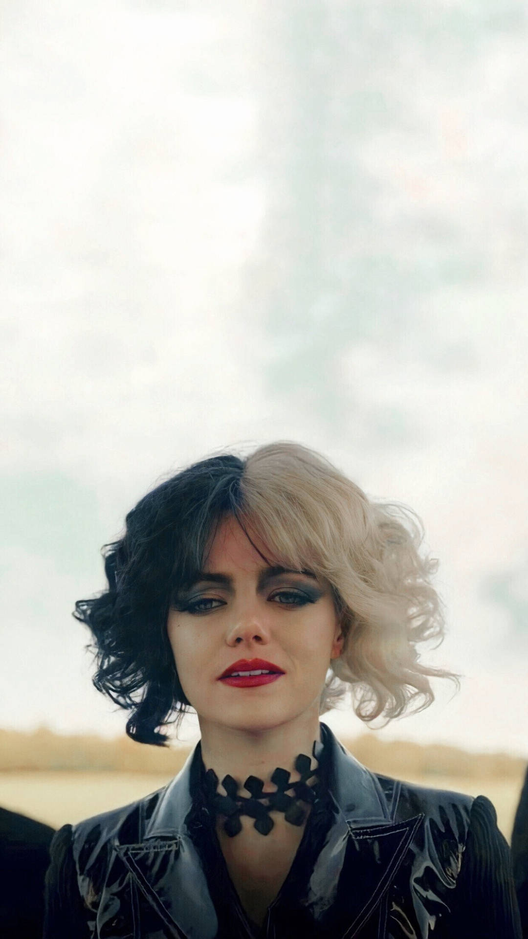 Emma Stone As Cruella Background