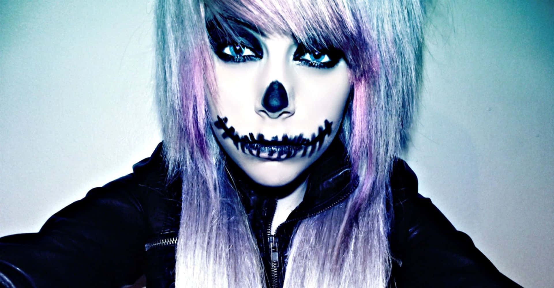 Emo Girlwith Skull Makeup Wallpaper