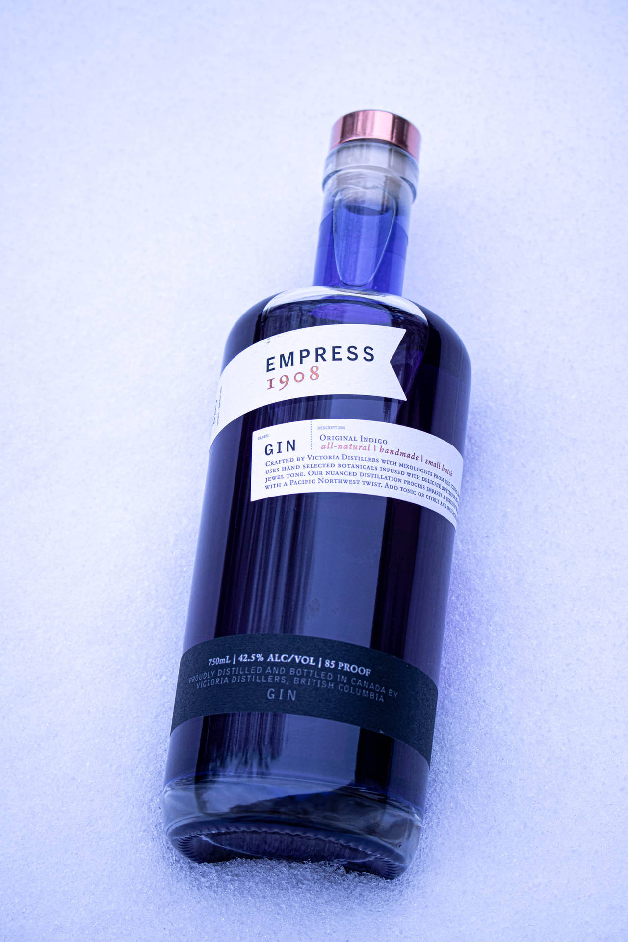 Empress 1908 Gin On Crushed Ice Wallpaper