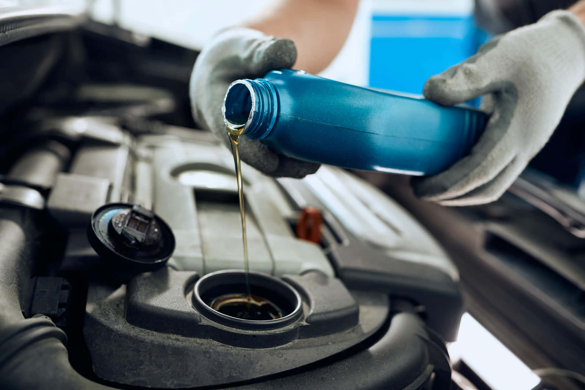 Keep Your Vehicle Tuned Up With Fresh Engine Oil
