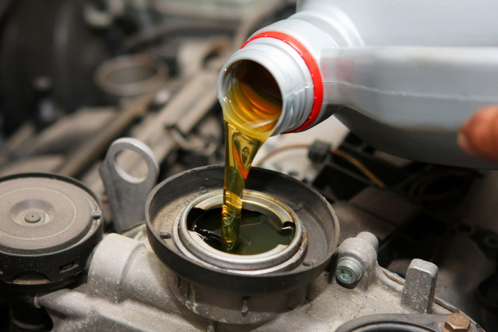 High Quality Engine Oil Keeps Engines Running Smoothly