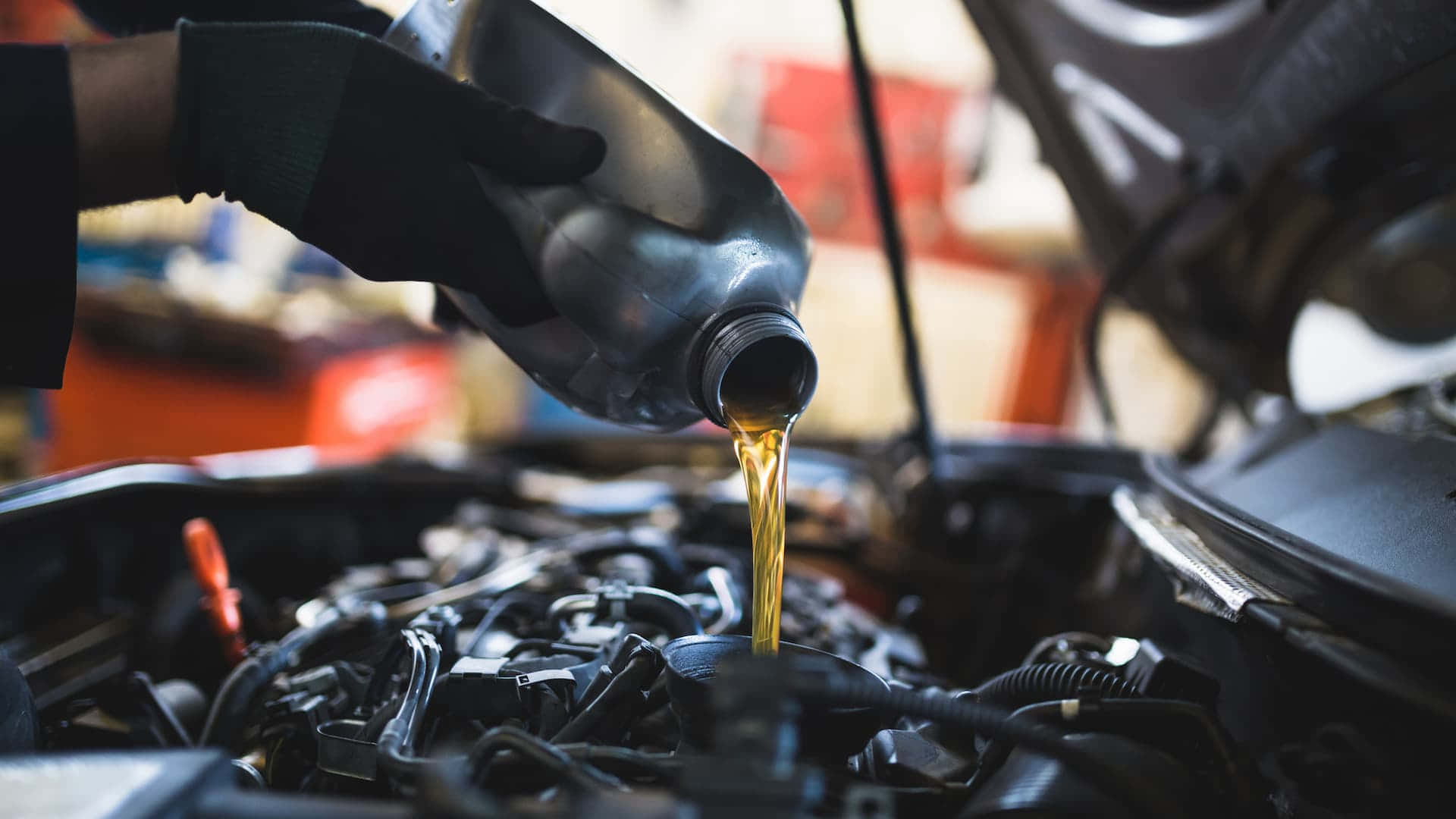 "The Benefits of Regularly Changing Your Engine Oil"