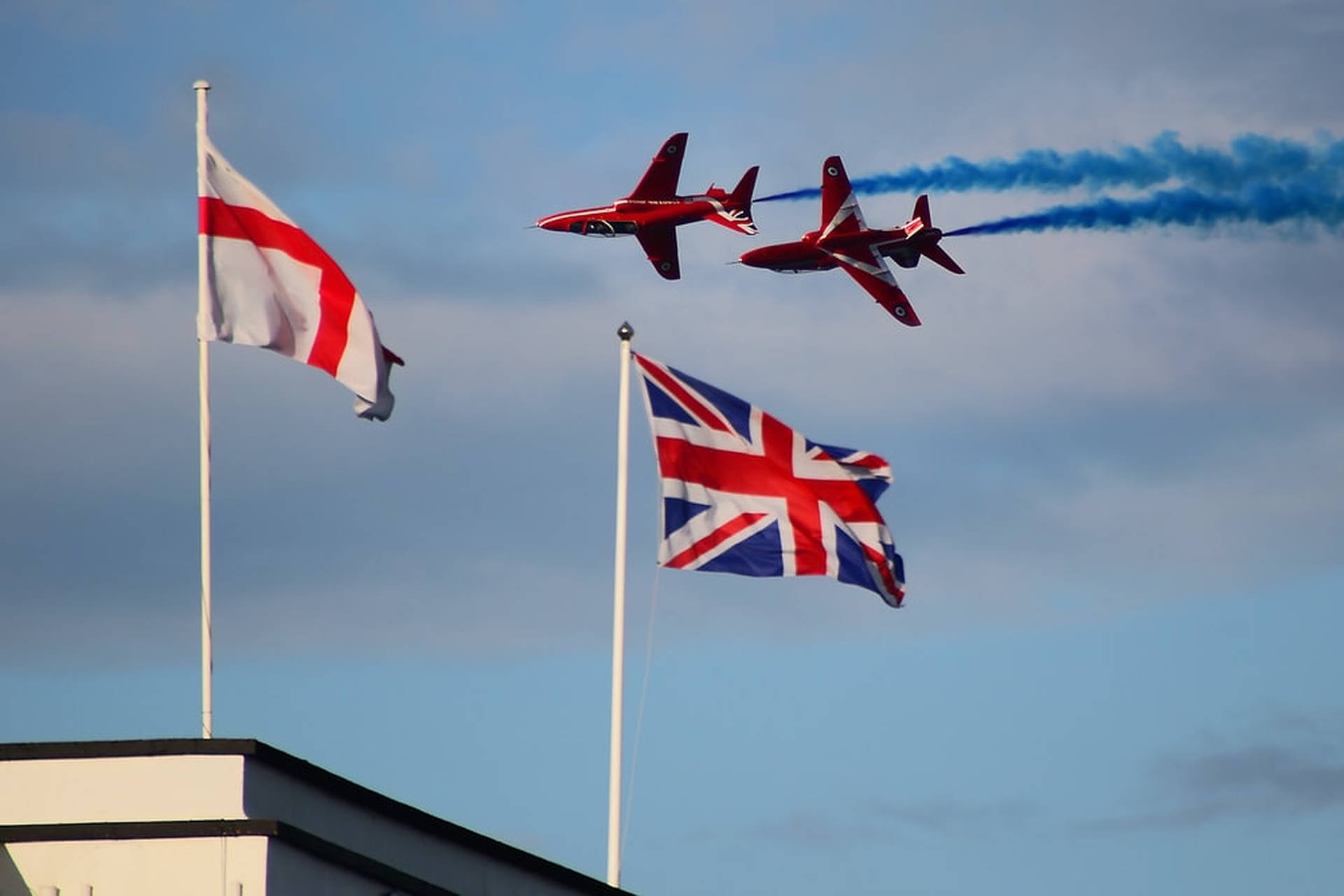 Englandflagge Mit Düsenflugzeug Wallpaper