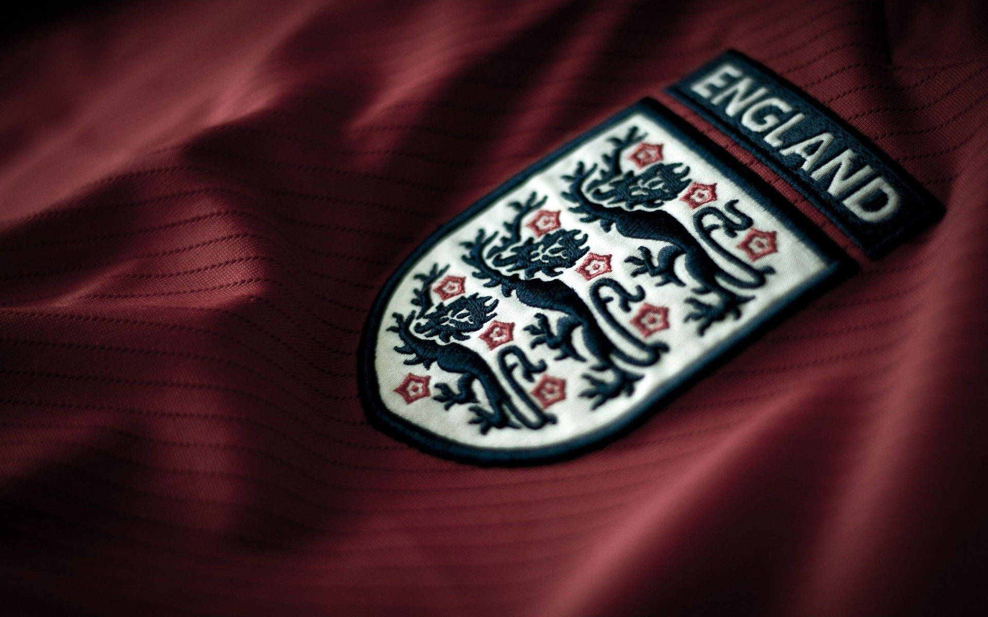 England National Football Team Maroon Jersey Picture