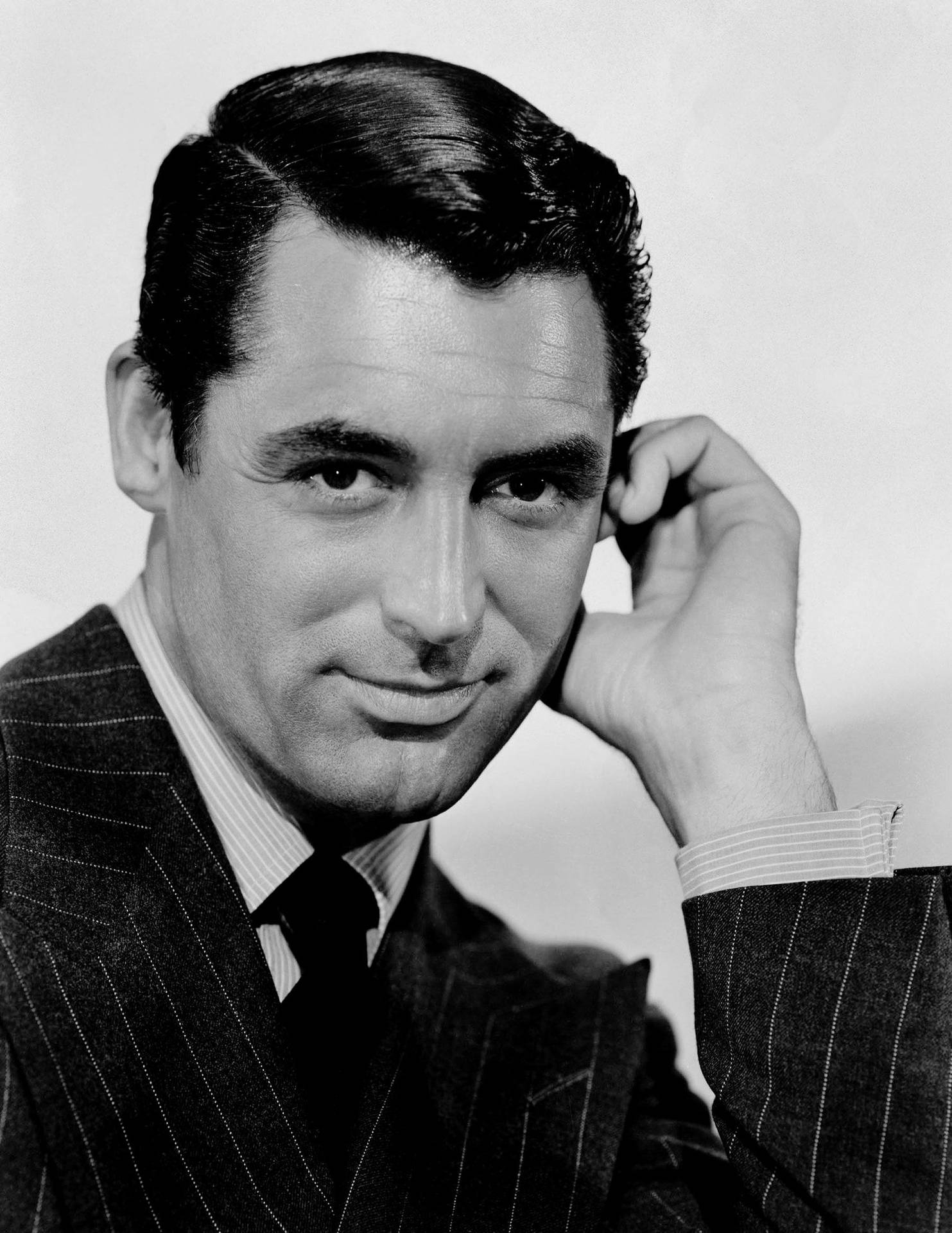 Cary Grant - The Classic Hollywood Charmer Wallpaper