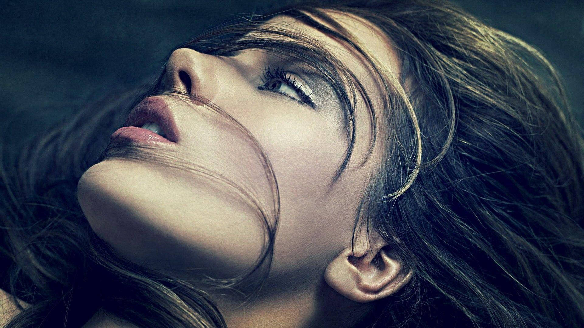 English Model Kate Beckinsale Glamorous Makeup Wallpaper