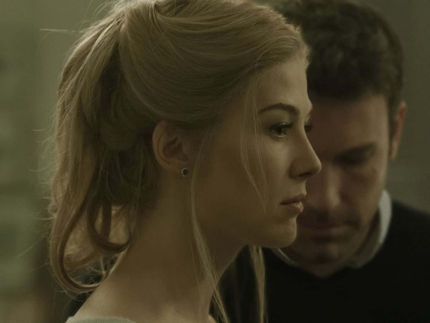 "enthralling Scene From The Movie, Gone Girl Featuring Ben Affleck." Wallpaper