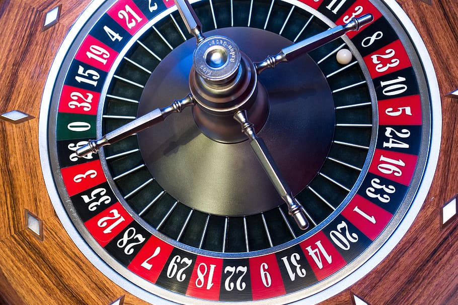 Enticing Game Of Roulette Wallpaper
