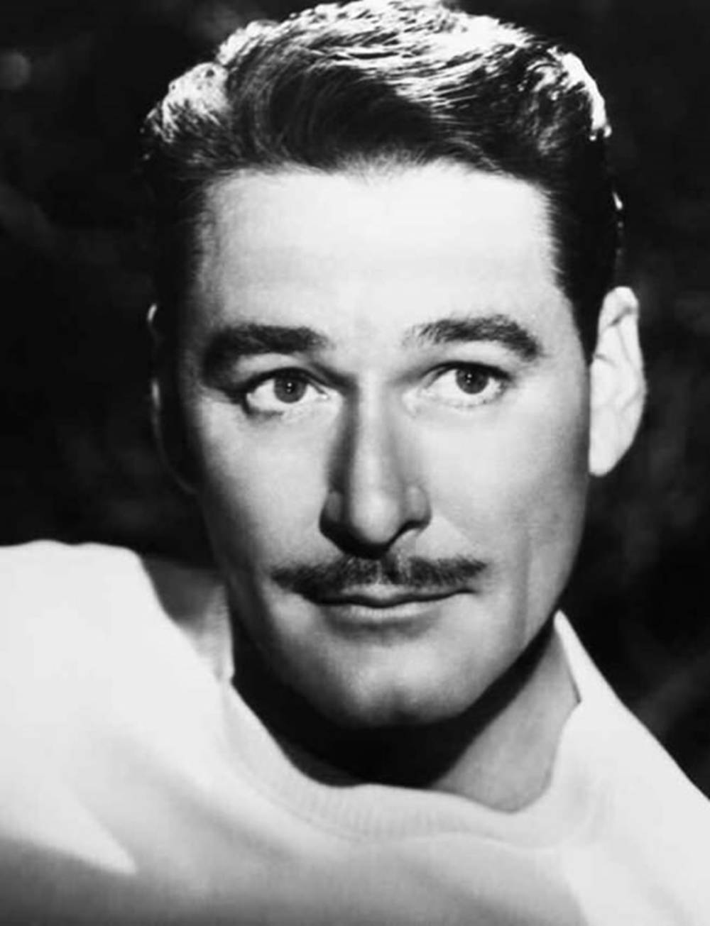 Classic Hollywood Icon, Errol Flynn in Black and White Wallpaper