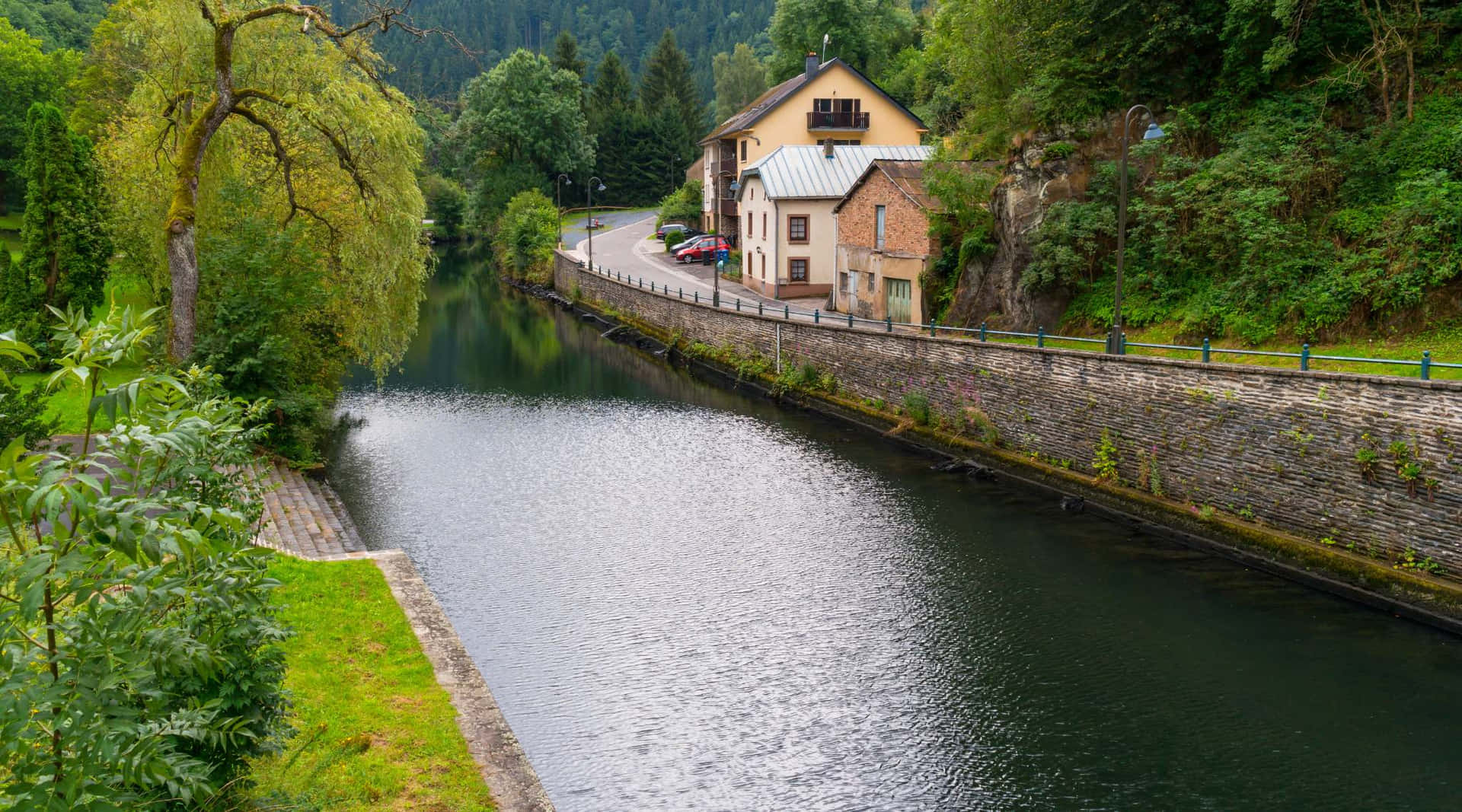 Eschsur Alzette River Scenery Wallpaper