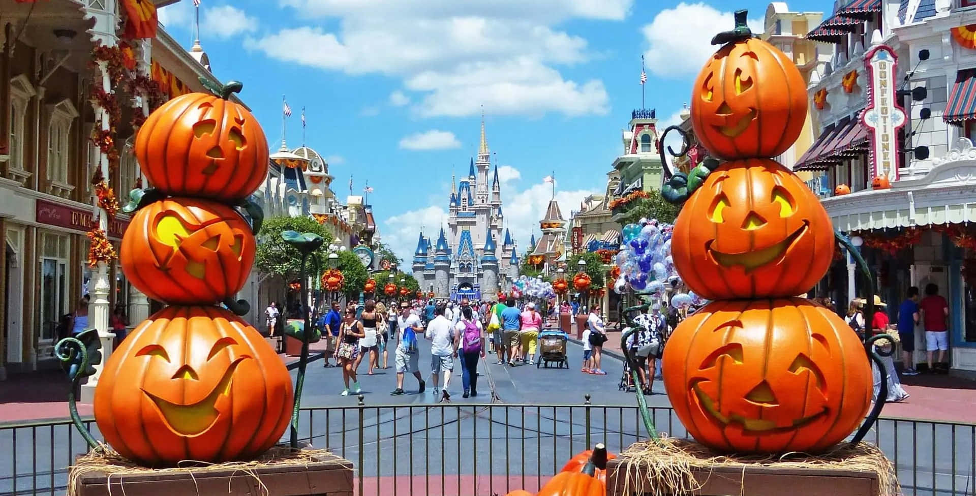 Espeluznantecelebración De Halloween De Disney