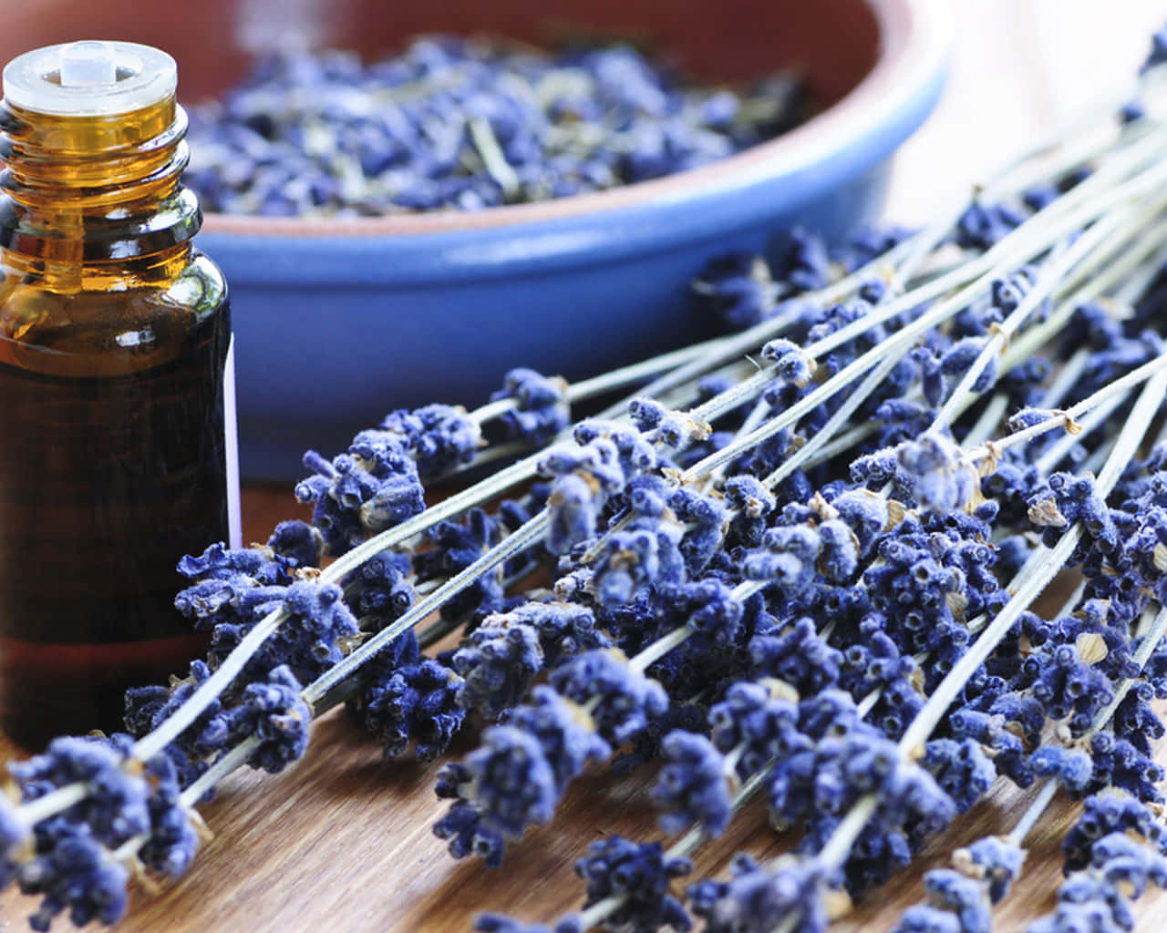 Experience the natural health benefits of essential oils Wallpaper