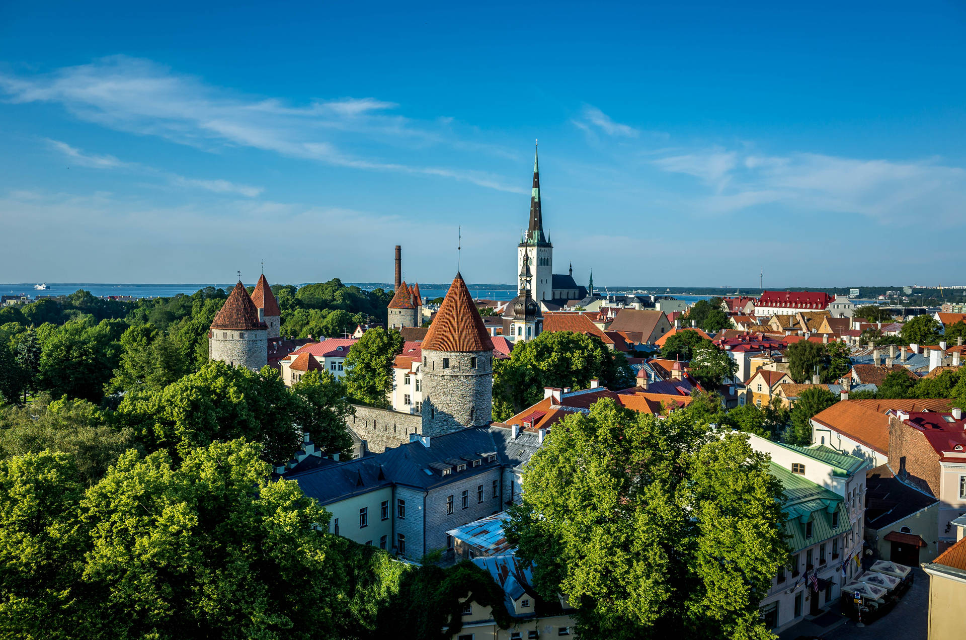 Estonia,la Ciudad De Tallin. Fondo de pantalla