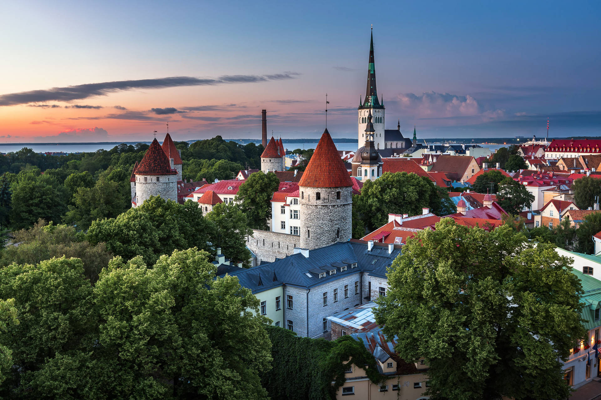 Estlands europæiske landskabsscene Wallpaper