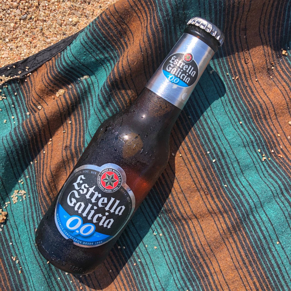 A Refreshing Bottle of Estrella Galicia Non-Alcoholic Beer Wallpaper