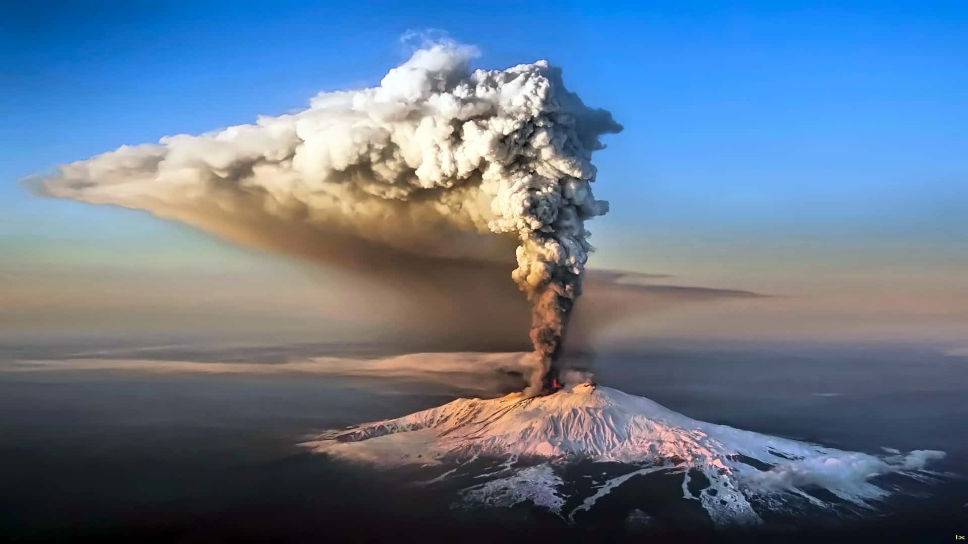 Etna vulkan udbrud Italien tapeter. Wallpaper
