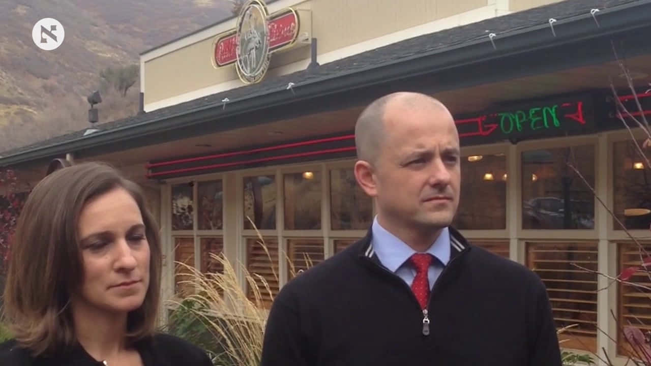 Evan Mc Mullin Outdoor Press Conference Wallpaper