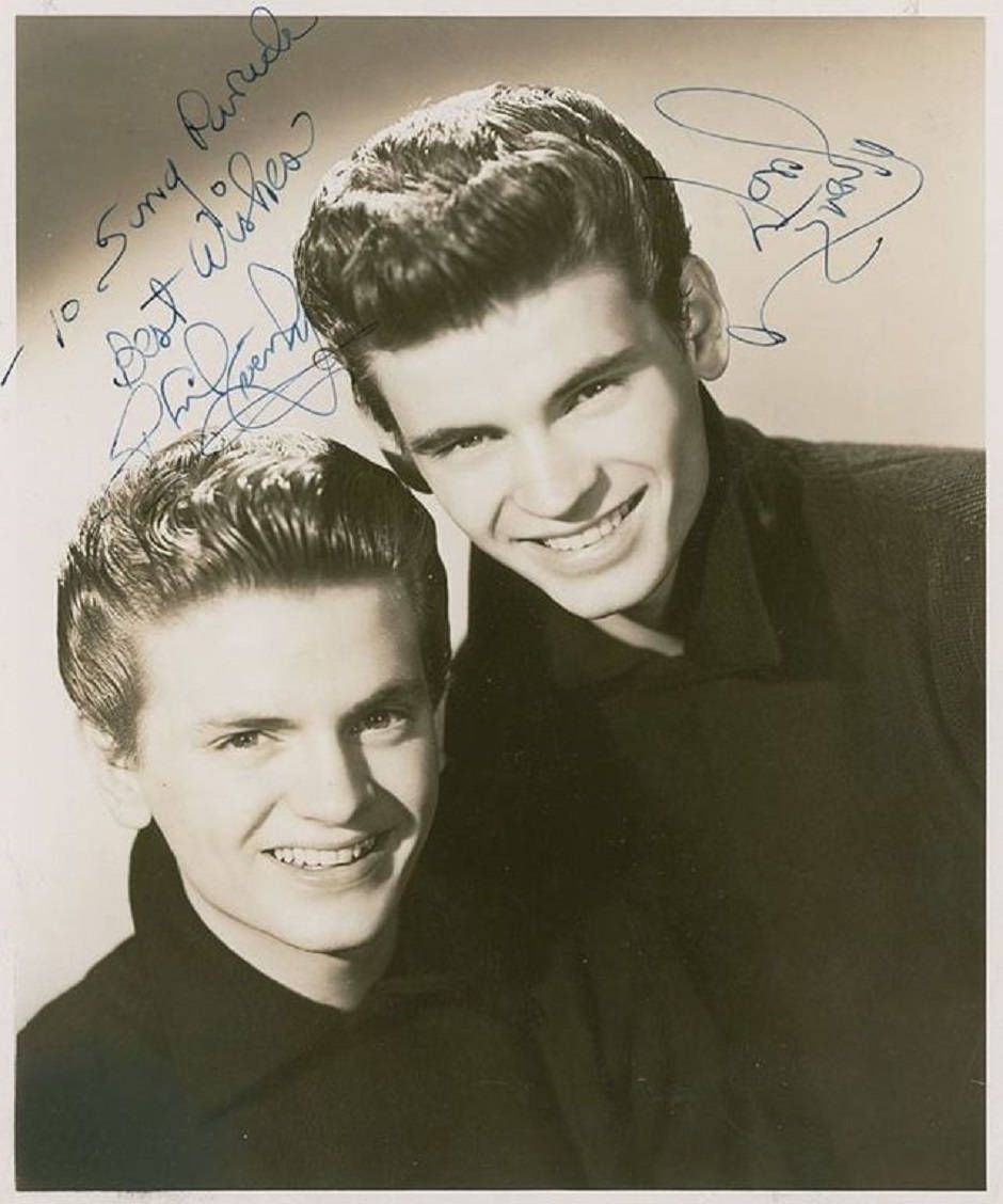 Retratopublicitario De Evelyn Brothers De 1958 Para Cadence Records. Fondo de pantalla