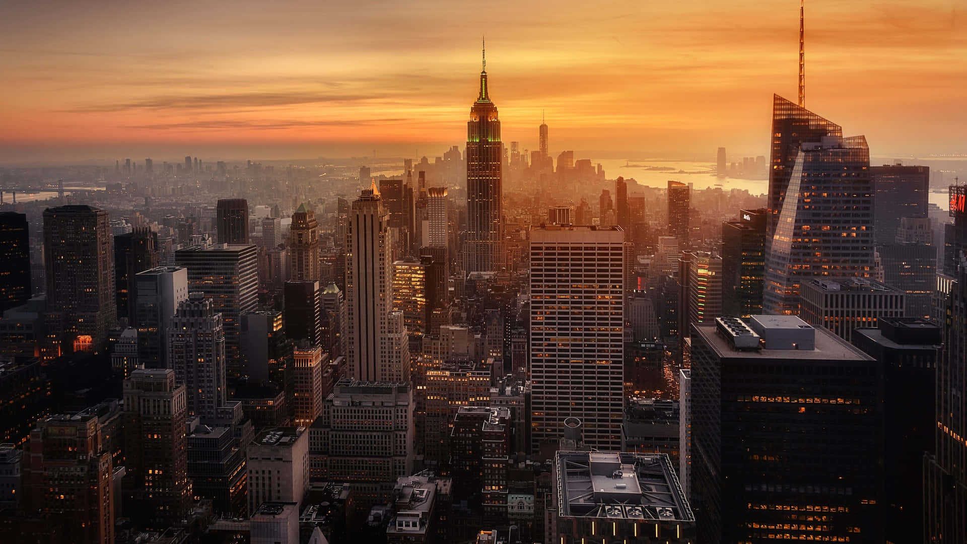 Serene Evening Skyline