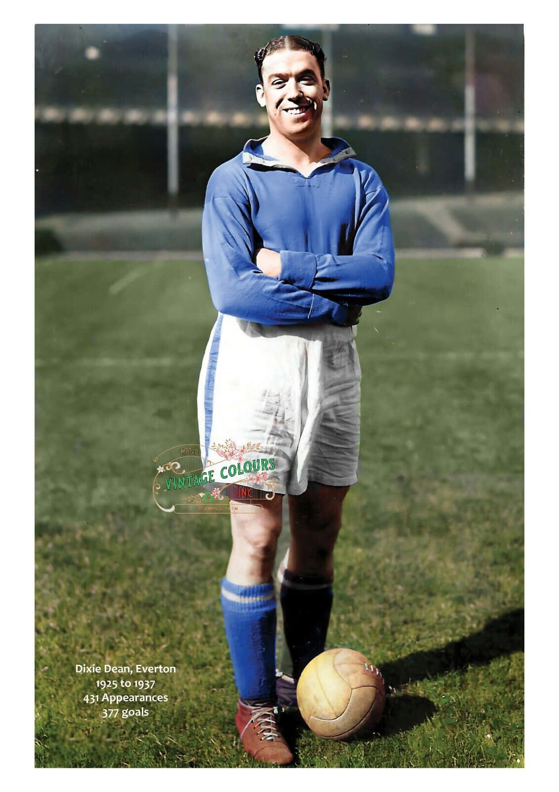 Everton Football-captain Dixie Dean dekorerer denne dristige denimfornøjelse tapet. Wallpaper