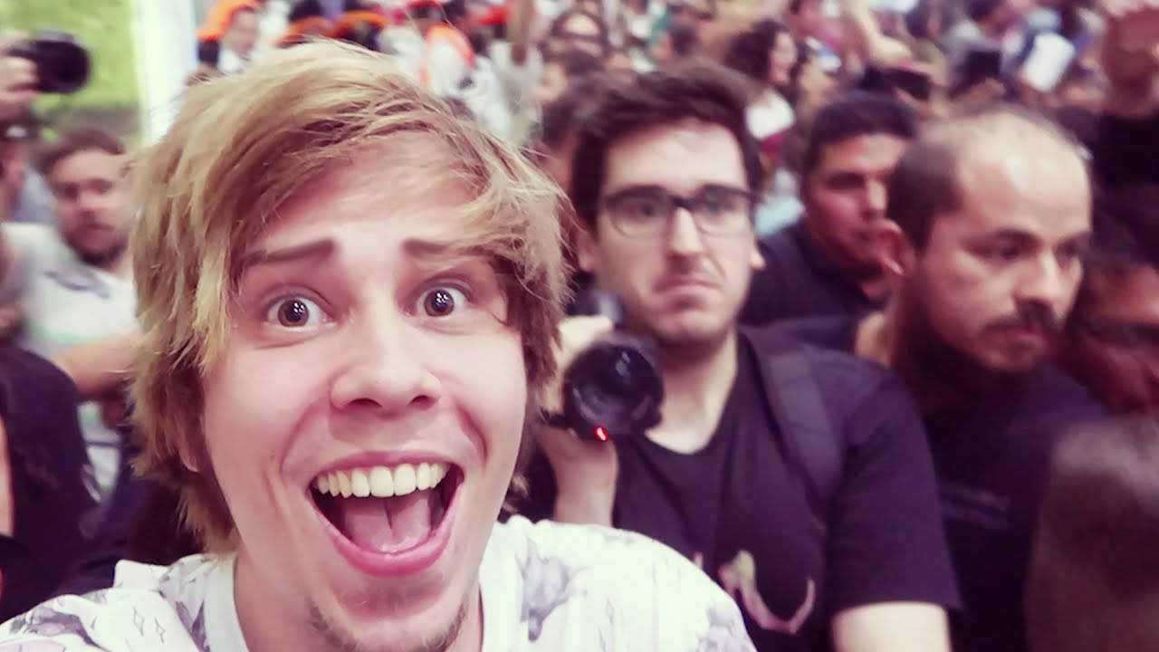 Excited Elrubiusomg Wallpaper