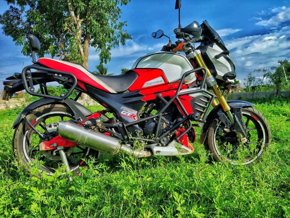 Exciting Adventure Awaits With Mahindra Mojo Wallpaper