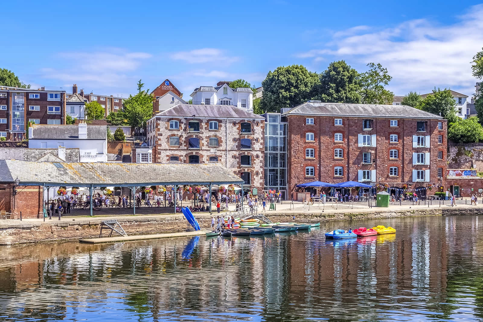 Exeter Quayside Sommeraktivitet Bakgrunnsbildet