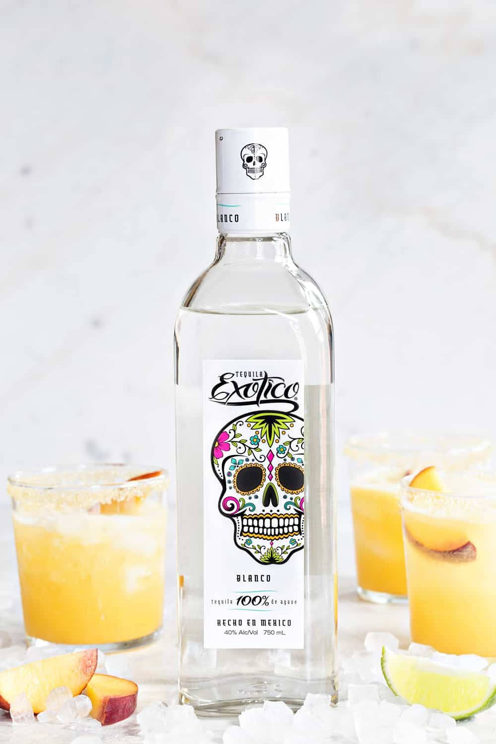 A Refreshing Exotico Tequila Apple Cocktail Wallpaper