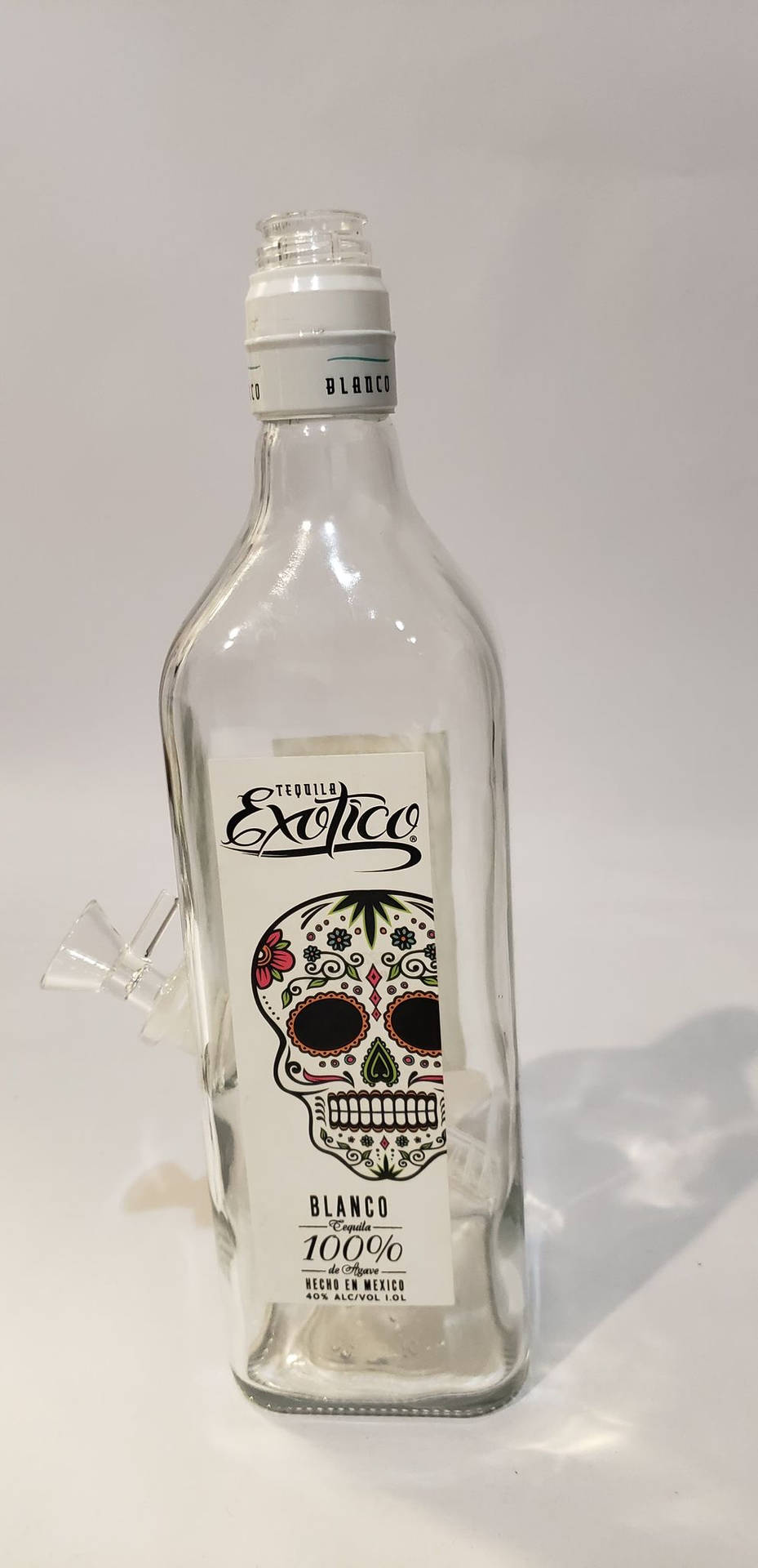 Exoticotequila Blanco Leere Flasche. Wallpaper