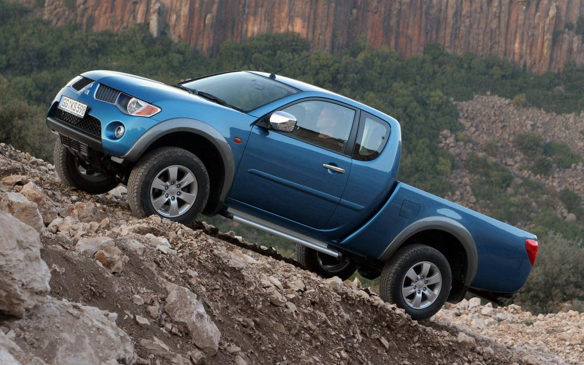 "experience Off-road Excellence With The Mitsubishi Triton" Wallpaper