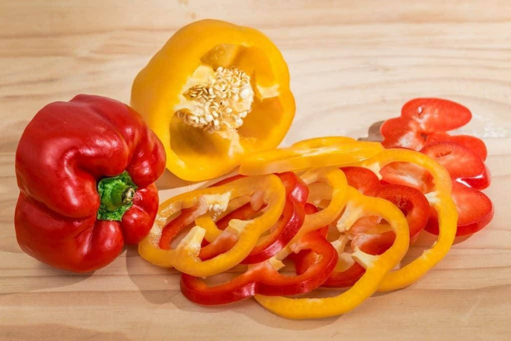 Expertly Chopped Bell Pepper Fruits Wallpaper