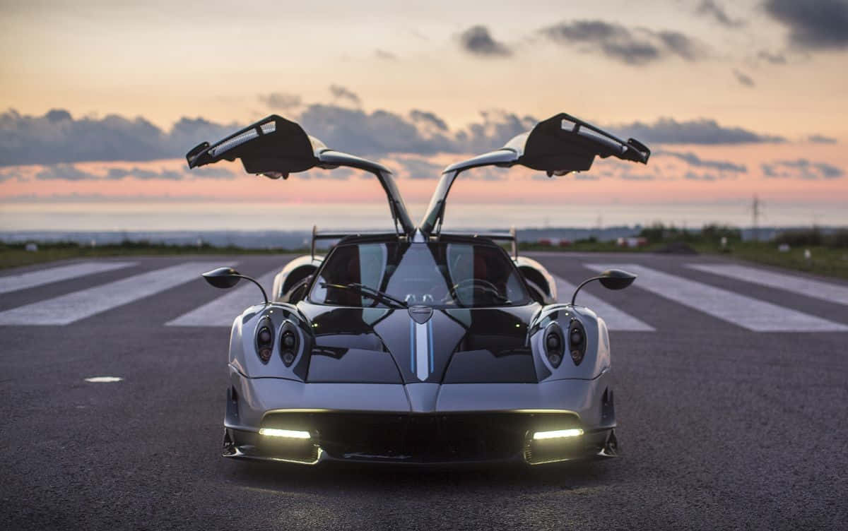 Exquisite Display Of Speed And Luxury - Pagani Huayra Bc Wallpaper