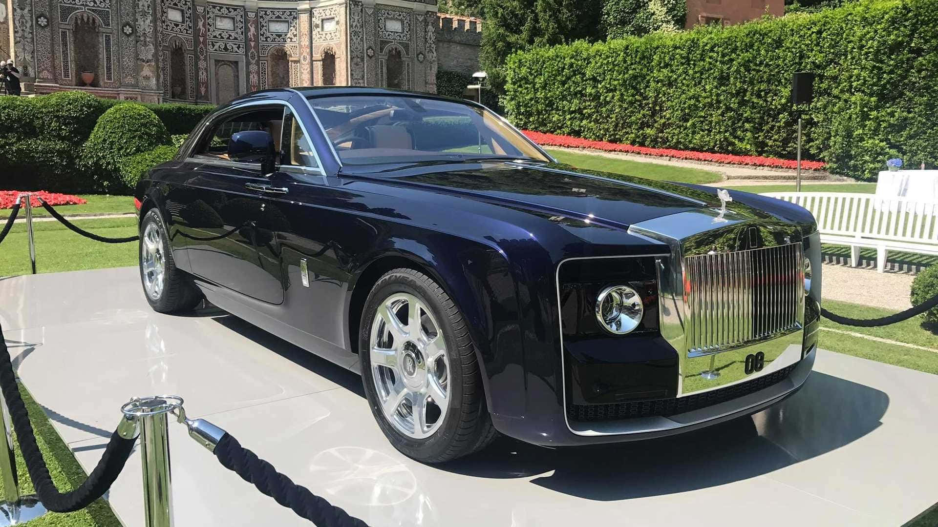 Exquisite Luxury - Rolls Royce Sweptail Wallpaper