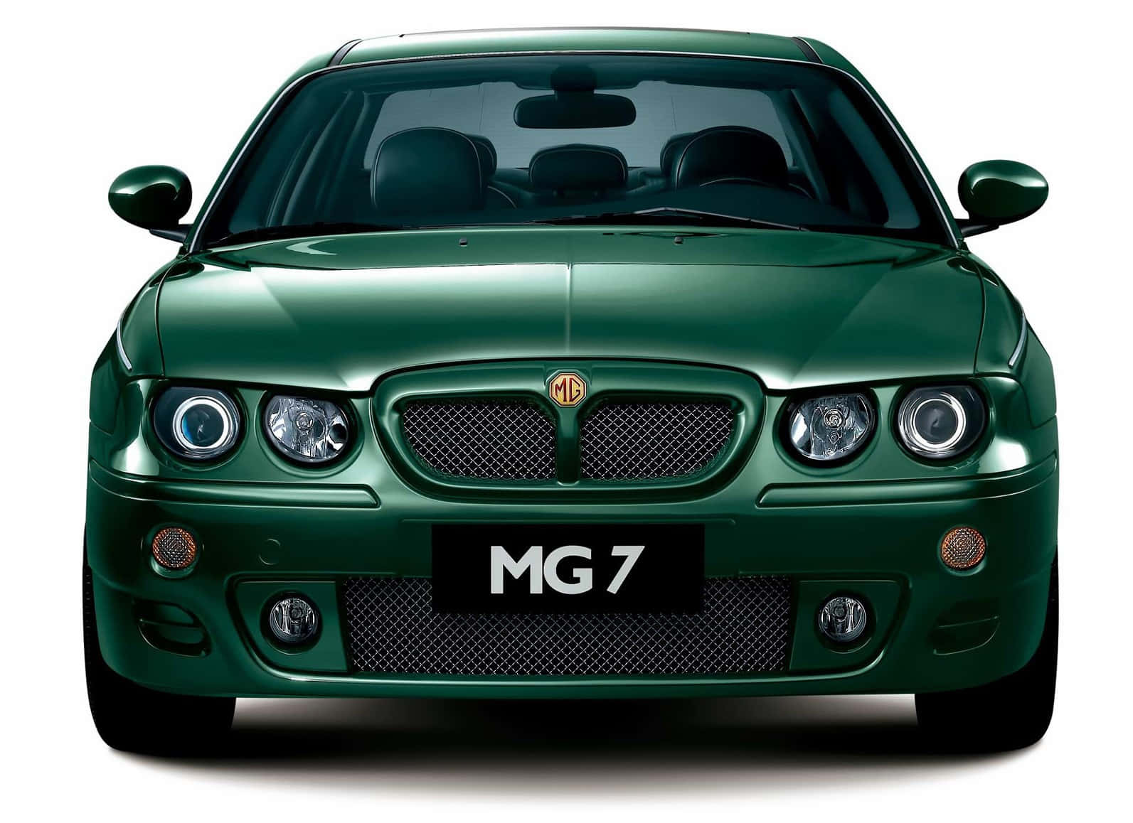 Exquisite Magnesium Alloy Mg7 Luxury Sedan In Motion Wallpaper