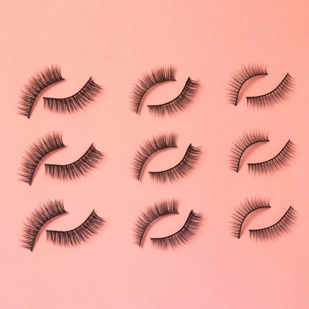 Look beautiful with thick, natural eyelashes