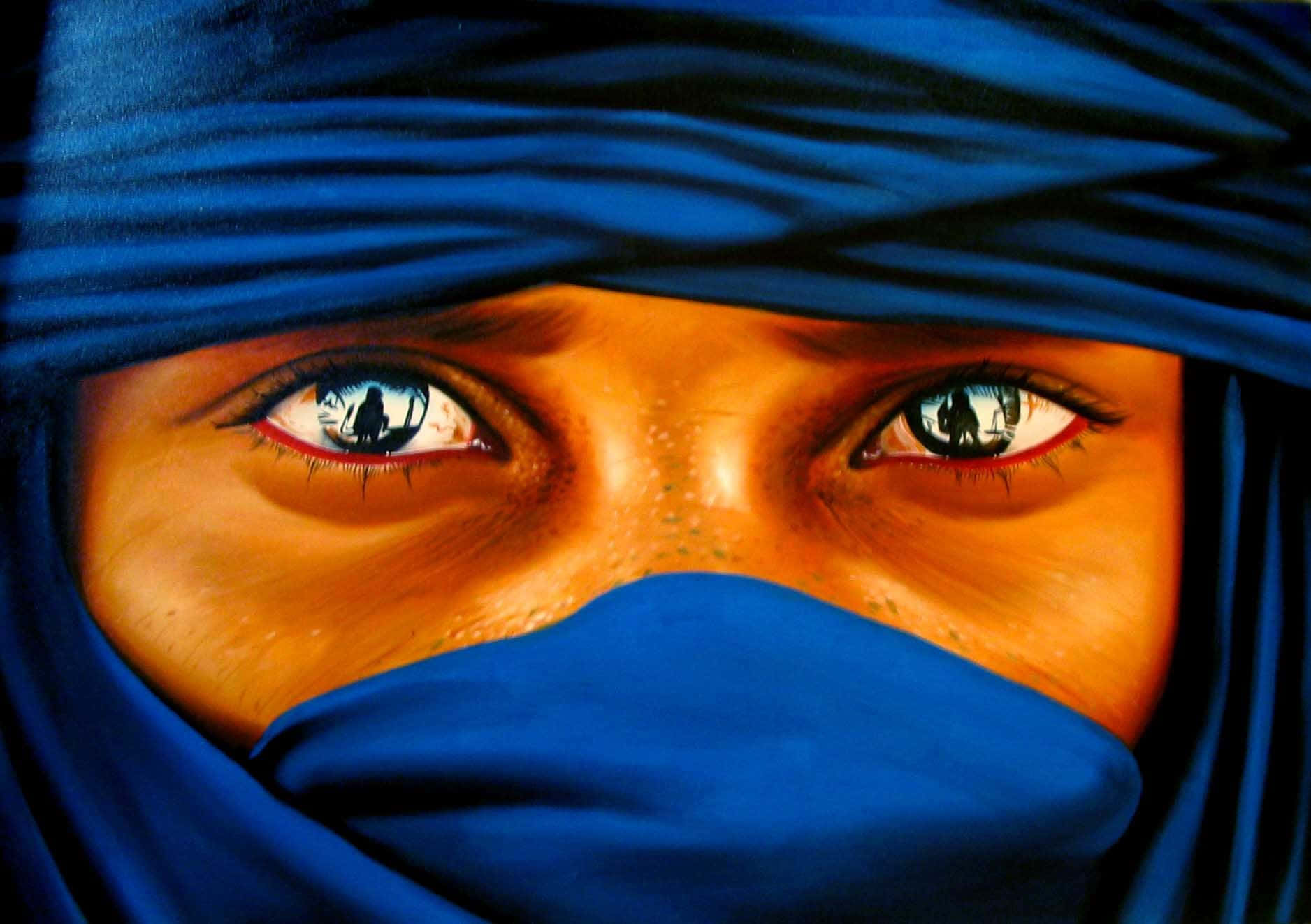 Muslim Woman Crying Eyes Picture