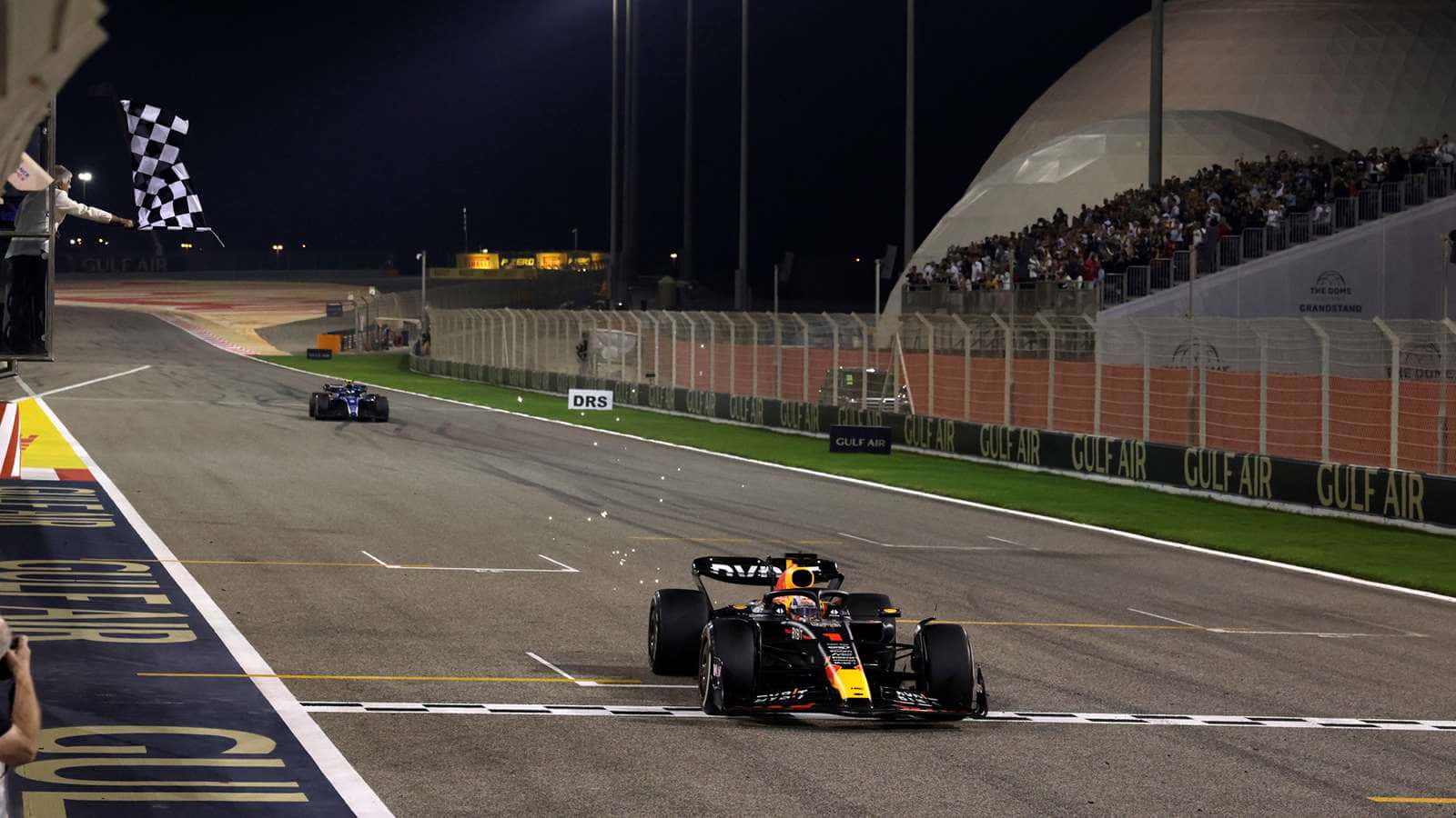 The F1 cars race at the Bahrain Grand Prix Wallpaper
