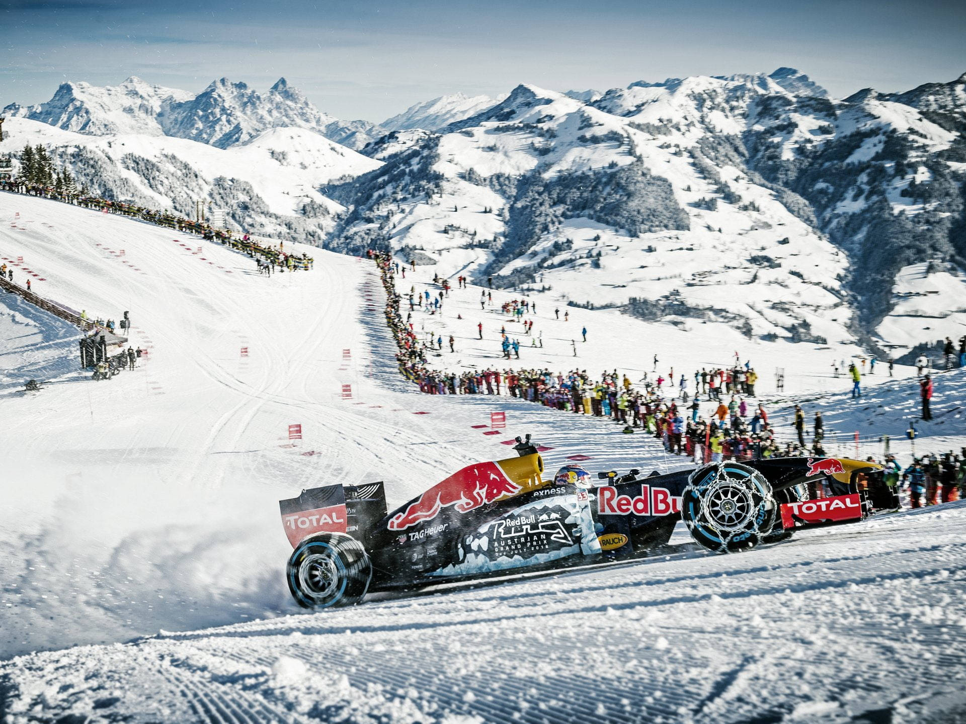 F1 Snowy Race Track