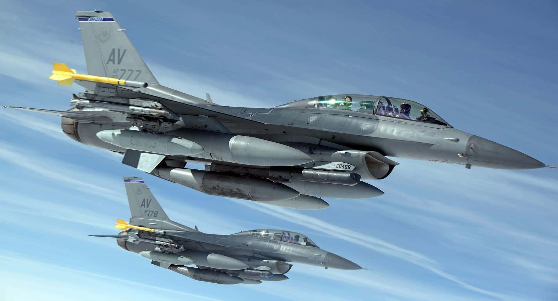 F16_ Fighter_ Jets_in_ Formation_ Flight Wallpaper