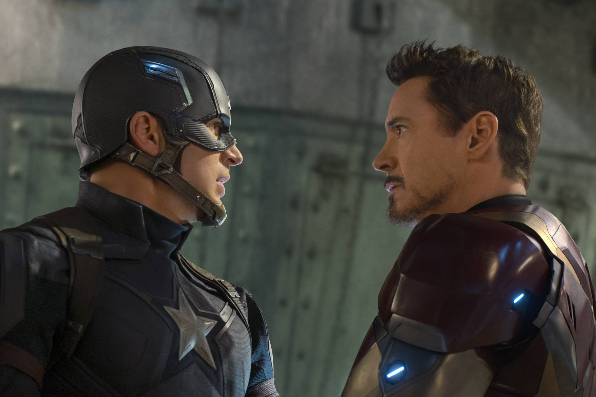 Face-to-face Captain America Civil War Wallpaper