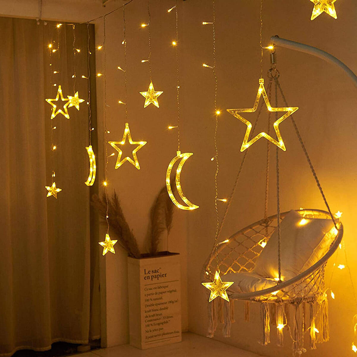 Aesthetic Glimmering Fairy Lights Wallpaper