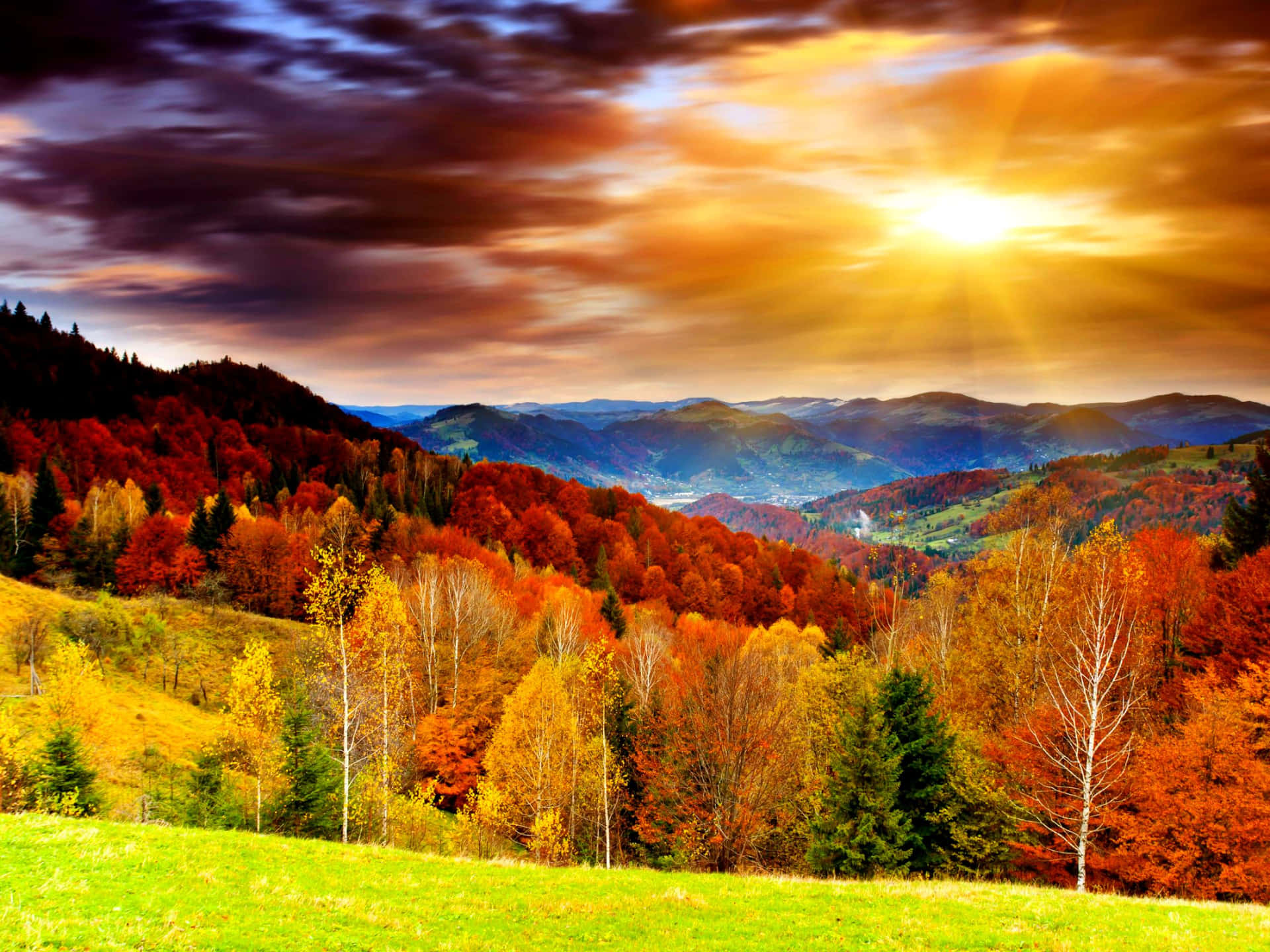 Goditiun Paesaggio Mozzafiato Dai Colori Vivaci Dell'autunno. Sfondo
