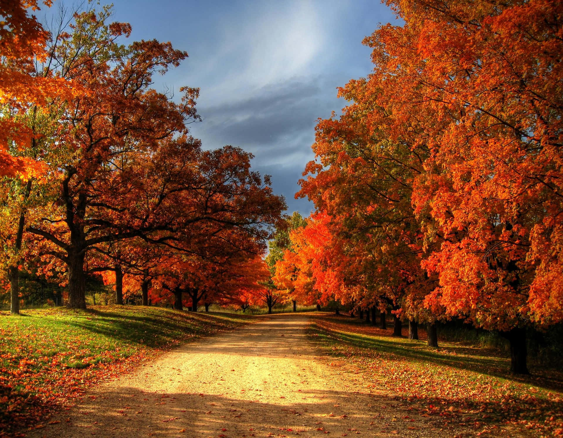 Picturesque Fall Country Landscape Wallpaper