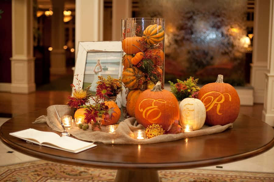 A beautiful display of fall pumpkins and autumn harvest Wallpaper
