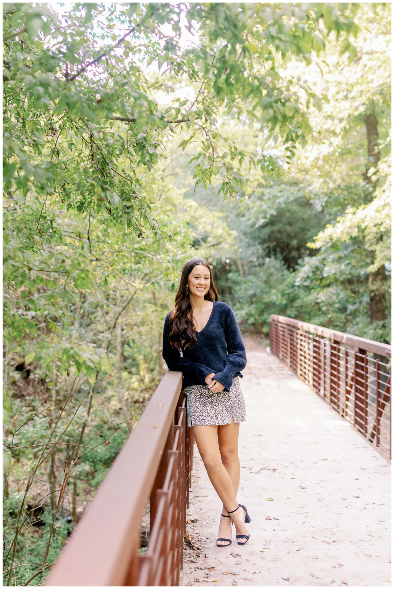 Show off your personality this fall with a stylish senior photo!